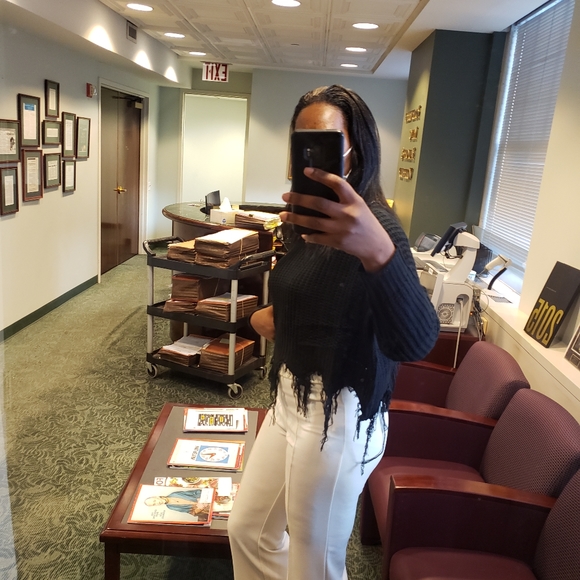 Heidi Distressed Sweater - Picture 3 of 4